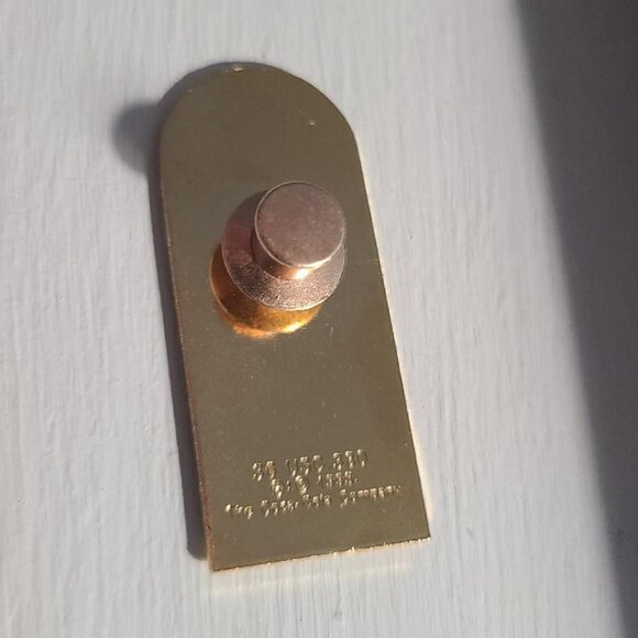 Lillehammer Norway Olympics 1994 Snow Ski Vintage Lapel Pin - Coca Cola Bear Pin - Picture 3 of 4